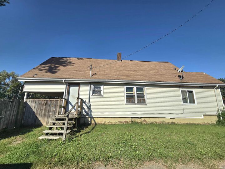 Property Photo:  29 E Oregon Street  IN 47711 