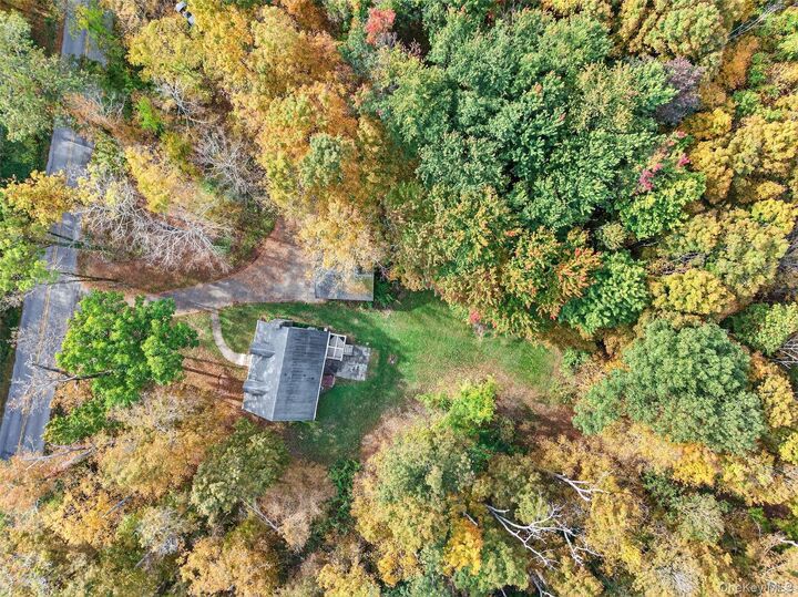 Property Photo:  15 Nelson Road  NY 10950 