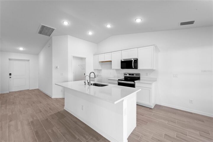 Property Photo: 461 Border Street FL 33953