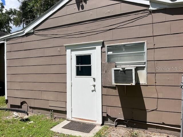 Property Photo:  200 W Princeton Street  FL 32804 