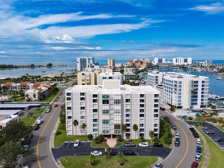Property Photo:  855 Bayway Boulevard 105  FL 33767 
