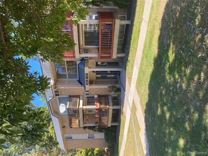 417 Parkdale Avenue 13  Rochester MI 48307 1631 photo