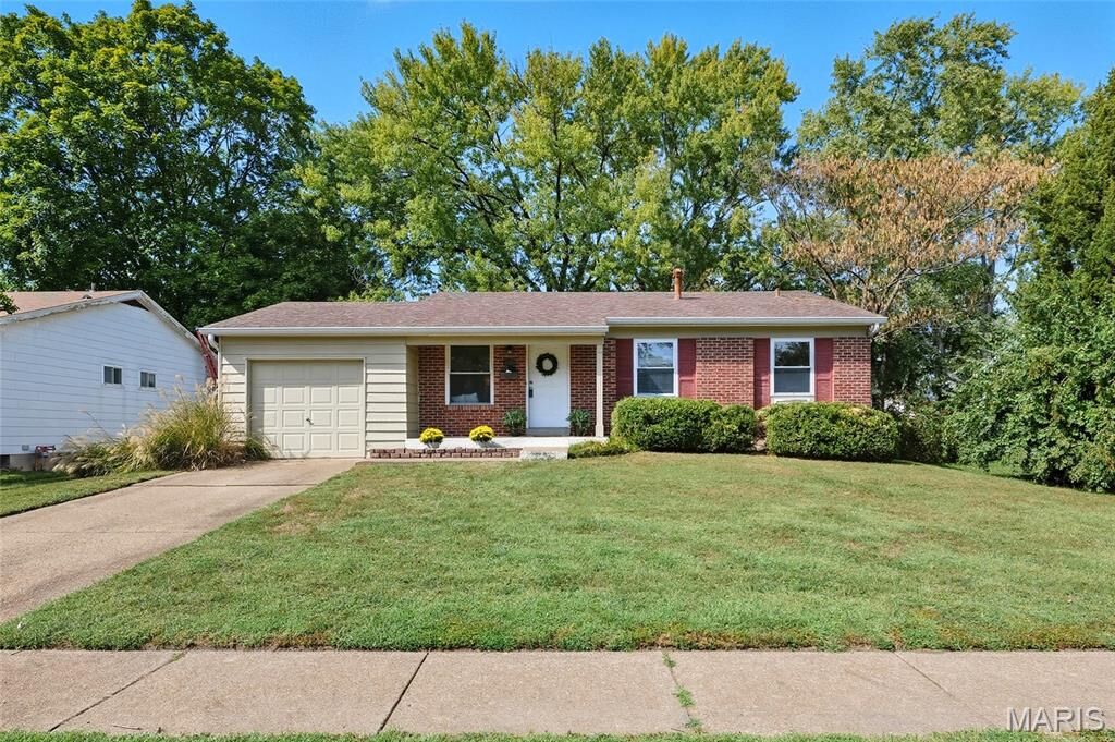 Property Photo:  7435 Foxtrail Drive  MO 63042 