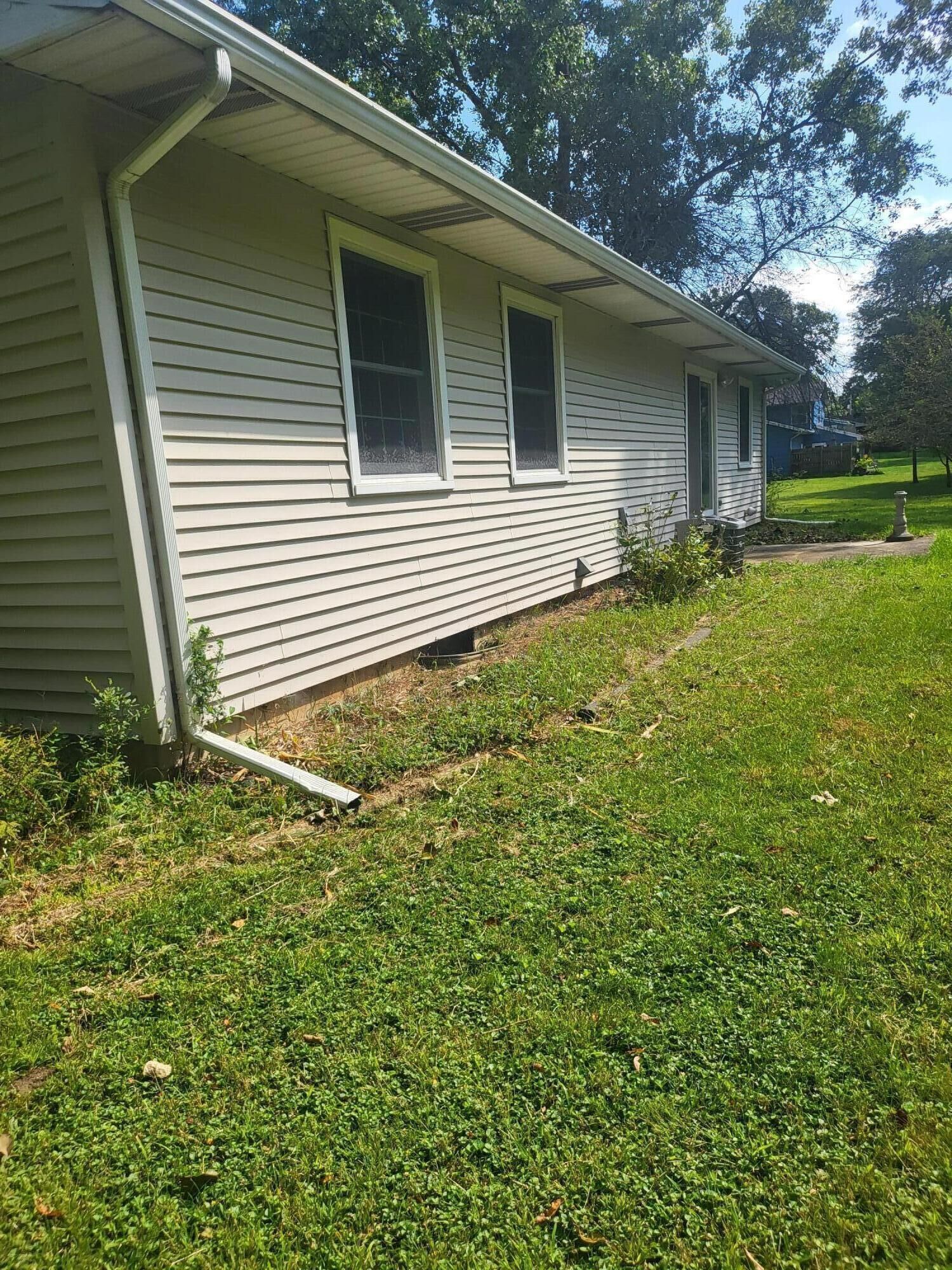 Property Photo: 2850 Robinson Road MI 49203