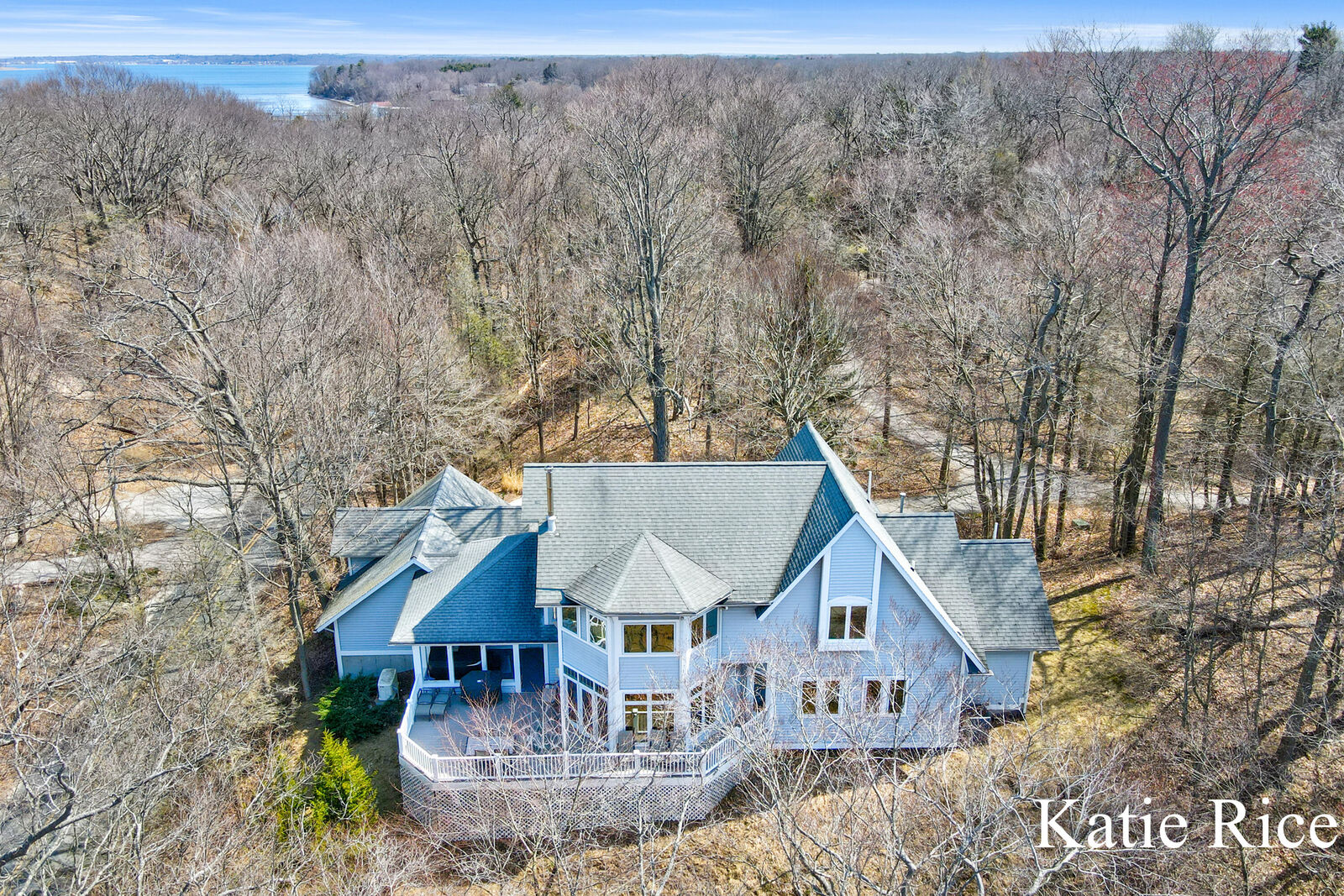 Property Photo:  5575 Beechmont Avenue  MI 49461 