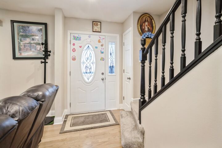 Property Photo:  1109 S Lavergne Drive  IL 60056 