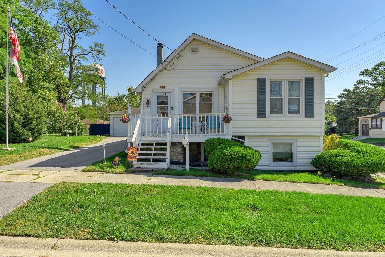 Property Photo:  101 N Kinzie Street  IL 60476 