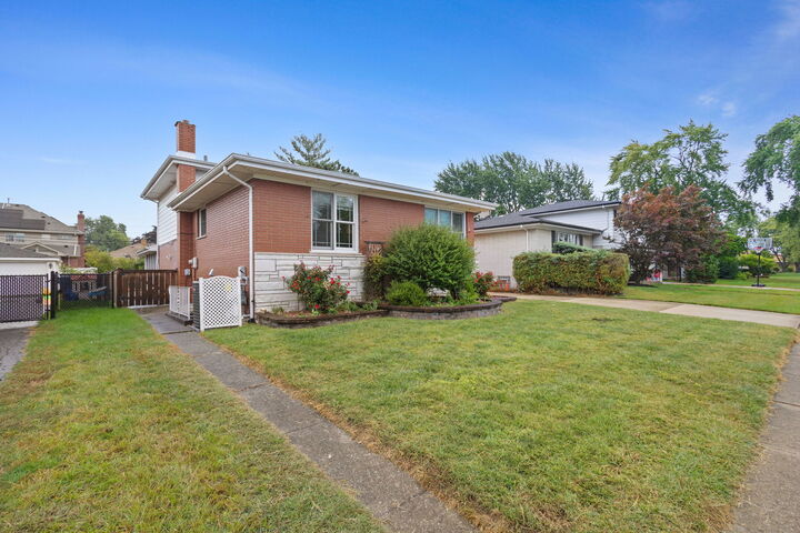 Property Photo:  10509 Kedvale Avenue  IL 60453 