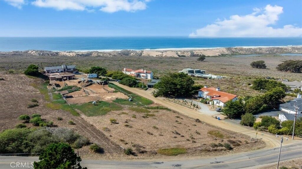Property Photo:  85 Costa Azul  CA 93402 