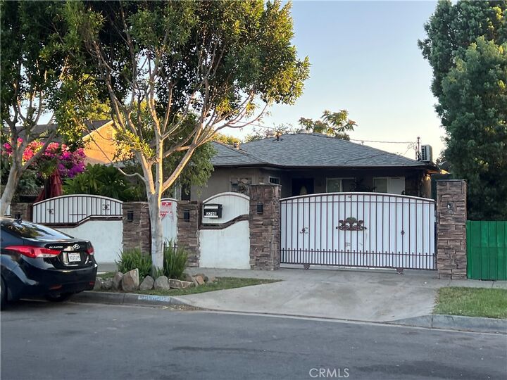 Property Photo: 2790 11th St CA 92507