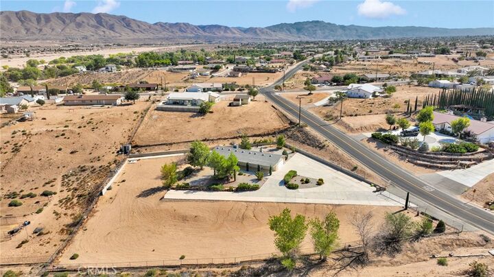 Property Photo: 10765 Choiceana CA 92345