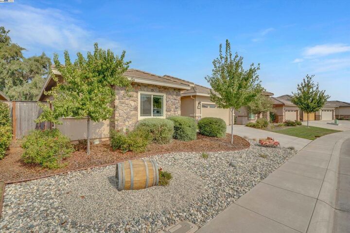 Property Photo: 1409 St. Andrews Ln CA 95640