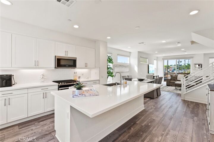 697 W 17th  Costa Mesa CA 92627 photo