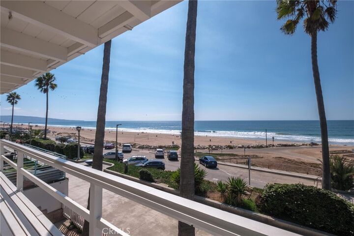 Property Photo: 4416 The Strand B CA 90266