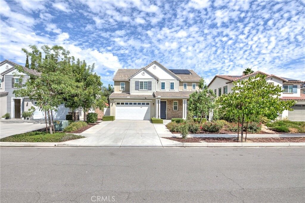Property Photo:  1815 Montecito Ln  CA 92374