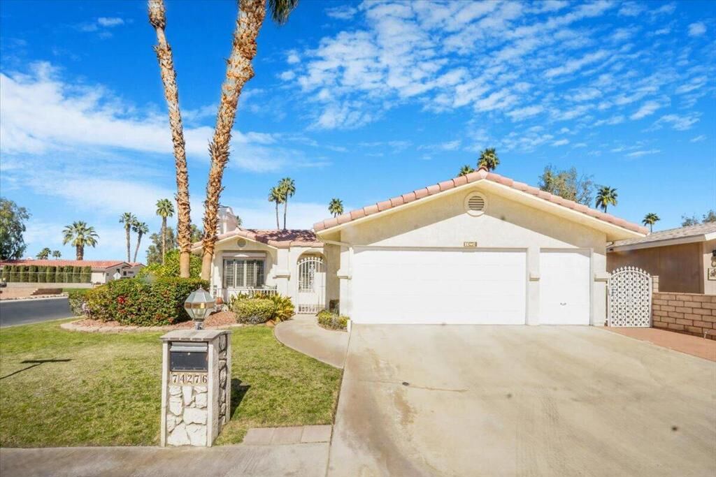 Property Photo:  74276 Zircon Circle E  CA 92260