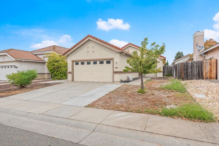 Property Photo:  9343 Boscastle Way  CA 95829 