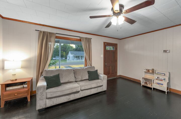 Property Photo:  510 E Tigrett St  TN 38040 