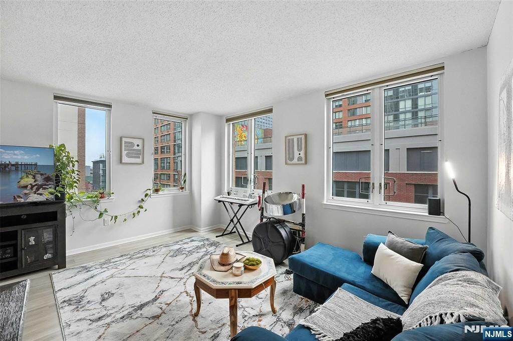 Property Photo:  143 Morgan Street 6E  NJ 07302 