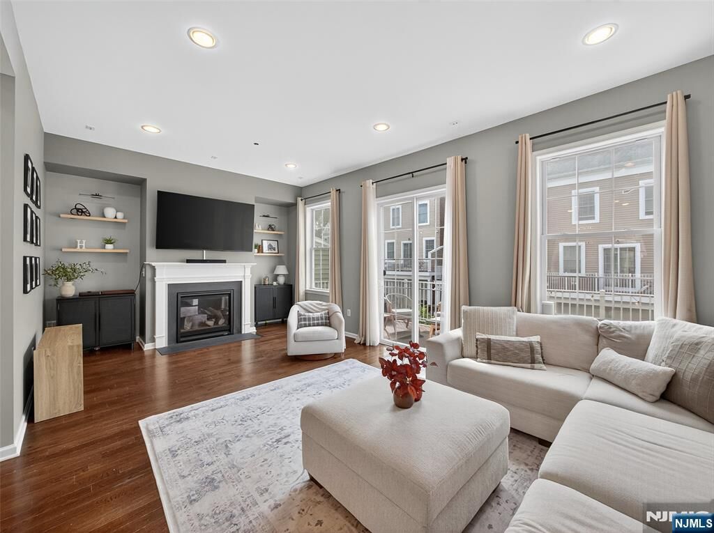 Property Photo:  25 Roosevelt Drive  NJ 07075 