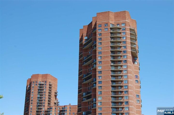 414 Harmon Cove Tower  Secaucus NJ 07094 photo