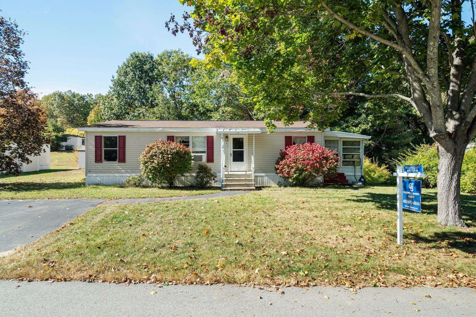 Property Photo: 30 Cherokee Way NH 03867