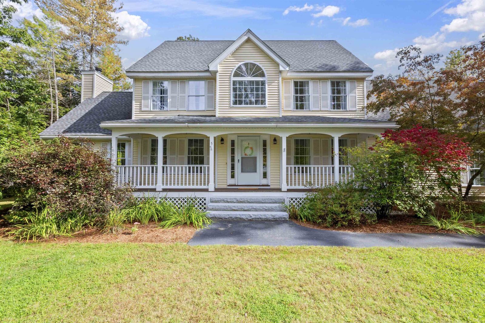 Property Photo:  5 Springfield Circle  NH 03054 