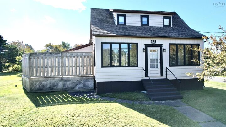 325 Reserve Street  Glace Bay NS B1A 4W8 photo