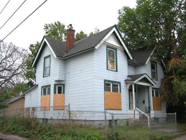 Property Photo:  1009 19th Street E  MN 55404 