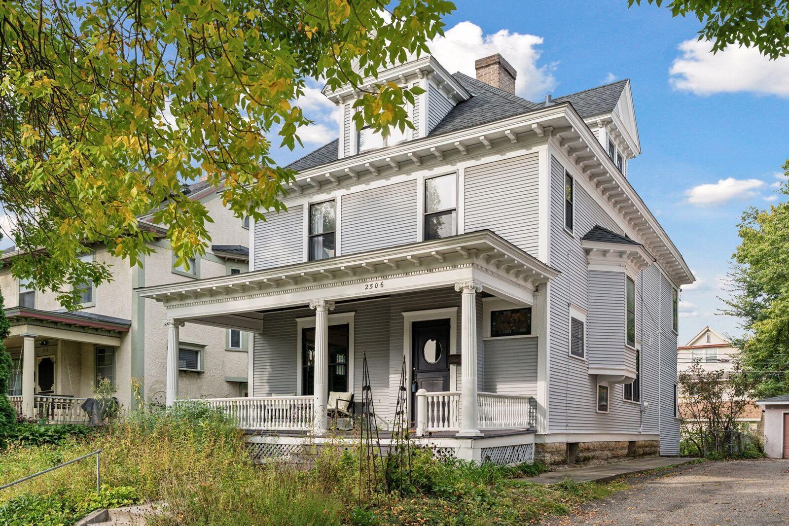 Property Photo: 2506 Garfield Avenue MN 55405