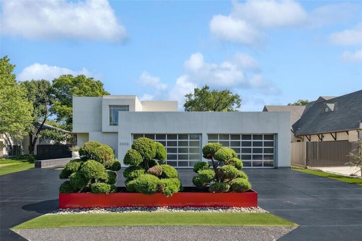 5903 Lakehurst Avenue  Dallas TX 75230 photo