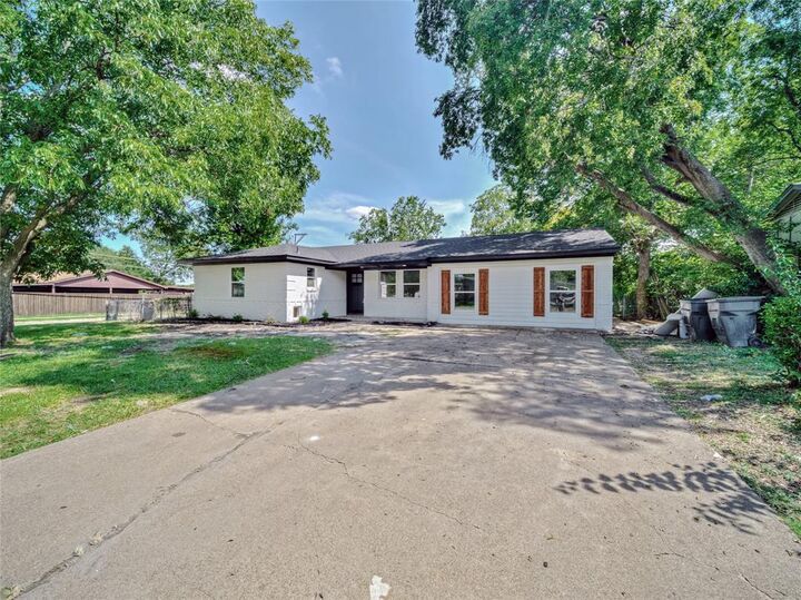Photo de la propriété: 806 Ivywood Drive TX 75232
