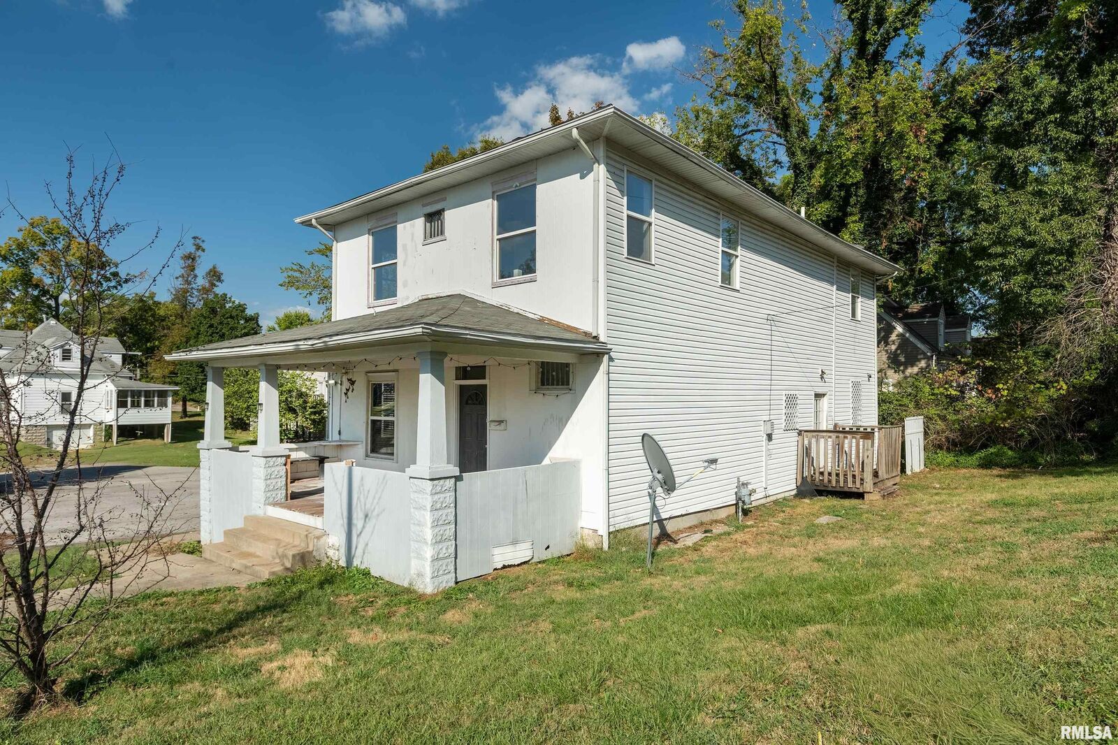 Property Photo:  609 S Poplar Street  IL 62901 
