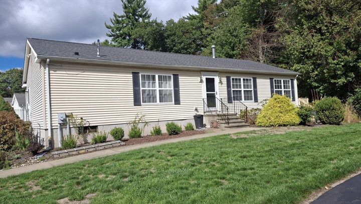 Property Photo:  14 Mountain Ash Rd 14  MA 02333 