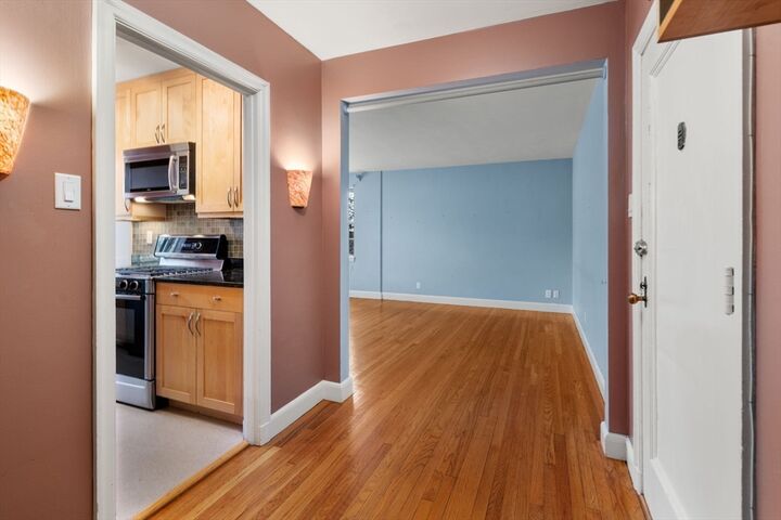 Property Photo:  4 Kilsyth Terrace 32  MA 02135 