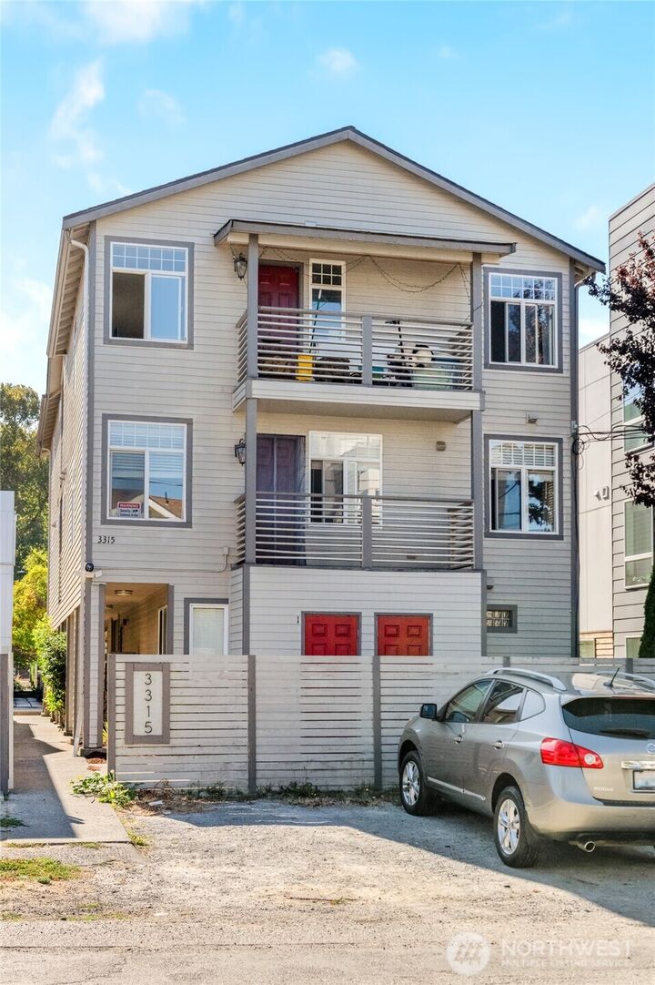 Property Photo: 3315 Claremont Avenue S WA 98144