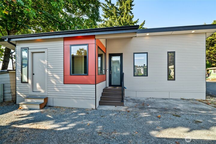 Property Photo: 1645 S 272nd Street 55 WA 98003