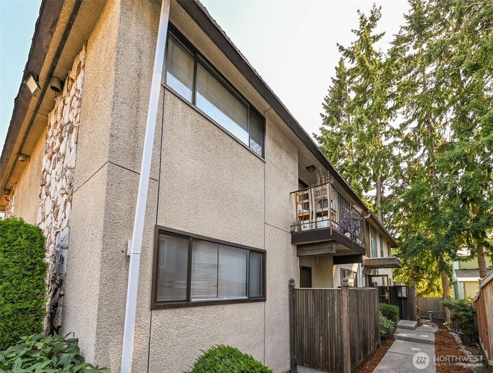 Property Photo:  719 N 85th Street  WA 98103 