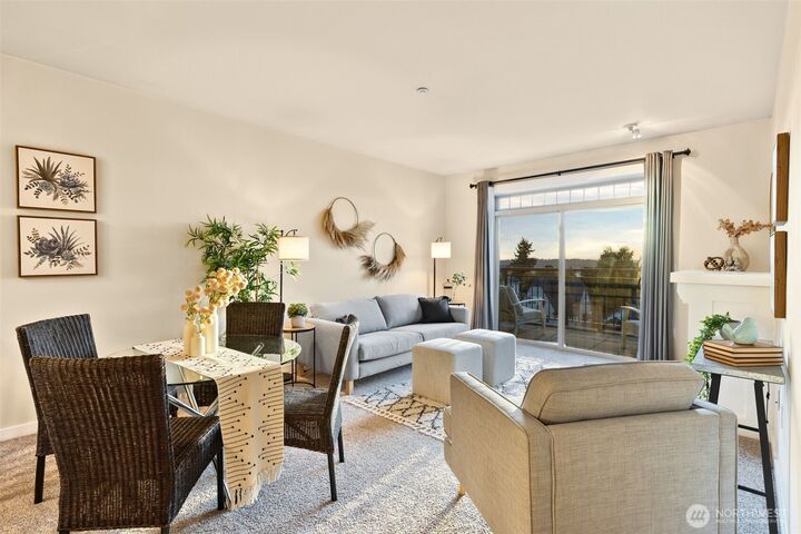 Property Photo:  6015  Phinney Avenue N 402  WA 98103 