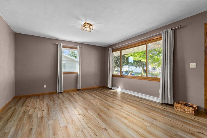 Property Photo: 324 S Matthias Street WI 54915