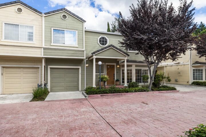 Property Photo: 2064 Rialto Court CA 94043