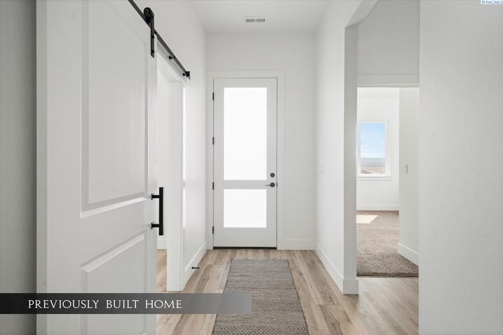 Property Photo:  1117 Fairhaven Loop 5  WA 99352 