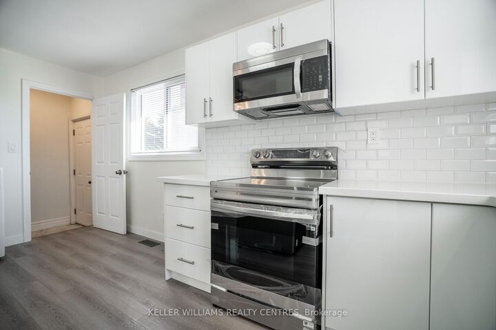 Property Photo: 6131 Valley Way ON L2E 1X9