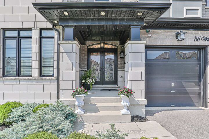 Property Photo:  38 Whitebirch Lane  ON L9N 0P7 