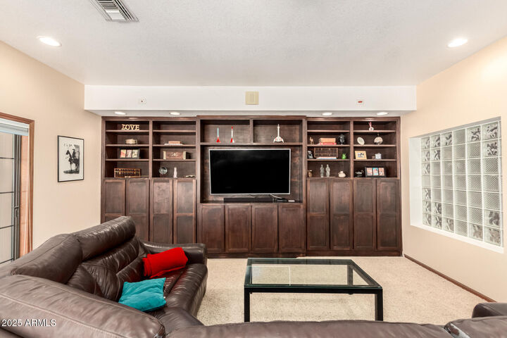 1687 S Vine Street  Chandler AZ 85286 photo