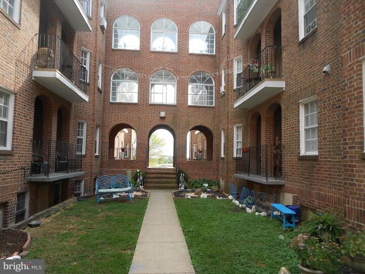Property Photo: 3306 N Hilton Street 202 MD 21216