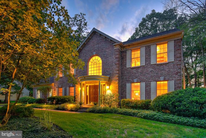 18 Newport Drive  Princeton Junction NJ 08550 photo