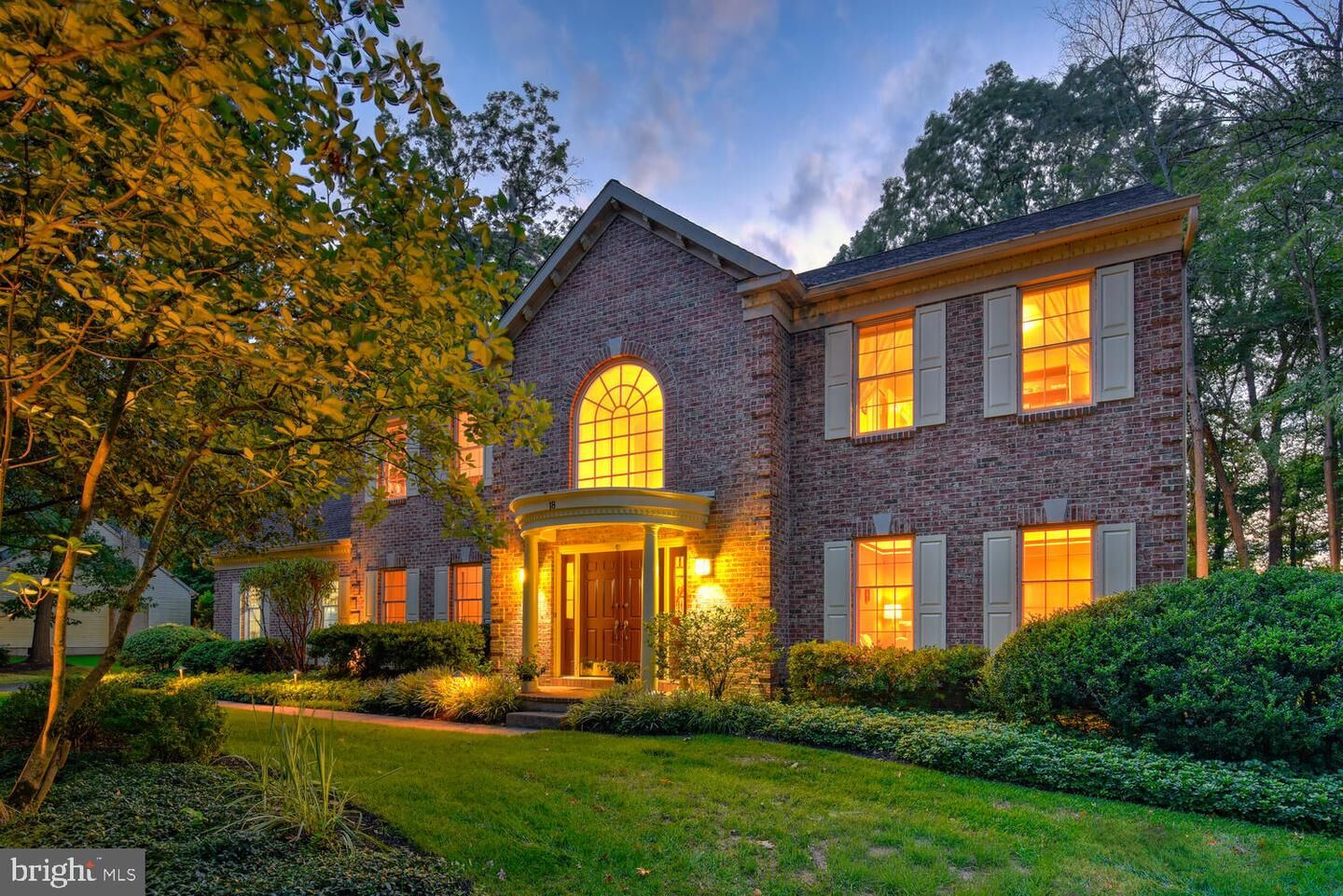 Property Photo:  18 Newport Drive  NJ 08550 