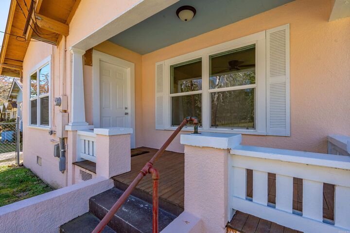 Property Photo:  413 Whittington Avenue  AR 71901 
