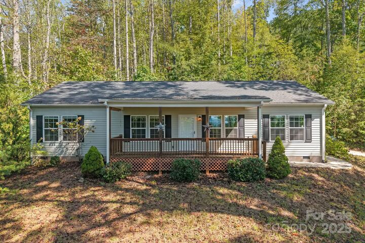 Property Photo:  21 Luther Woods Drive  NC 28715 